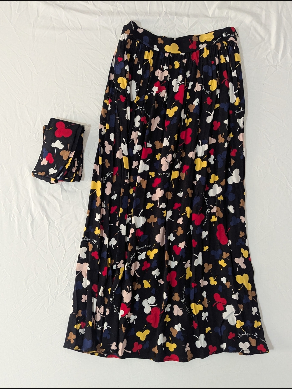 Moschino Boutique Women's Floral Maxi Skirt Size 4 (US) with Belt